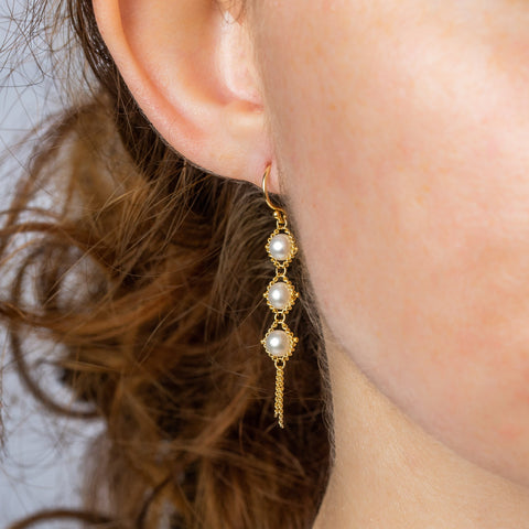 suidhaga new model #earrings #gold #kpjewellers - YouTube